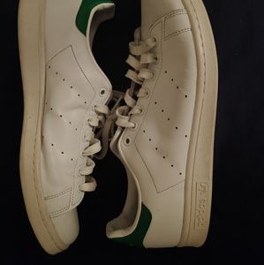 Stan Lee Adidas size 10 1/2